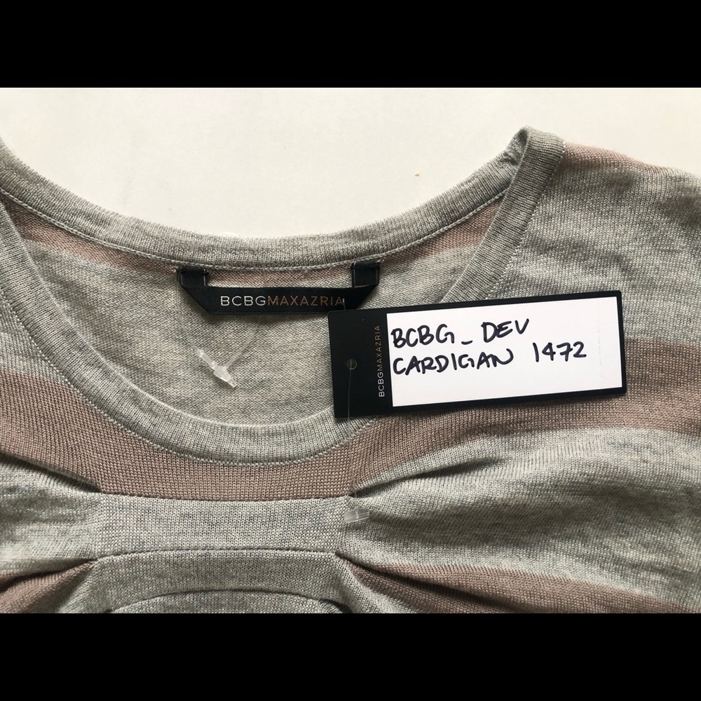 BCBG Short Sleeve Striped Top Size S - Picture 4 of 5